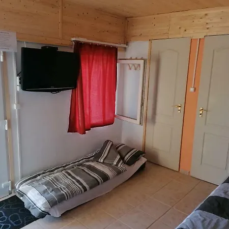 Hajnal A Tavaknál Maison d'hôtes Sarkeresztes